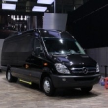 巴城商务租车-奔驰凌特